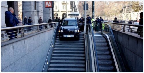 auto in metropolitana